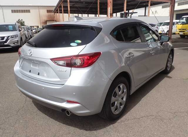 
								Mazda Axela 2018 full									