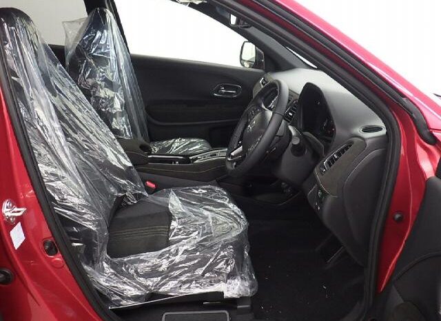 
								Honda Vezel 2018 RS full									