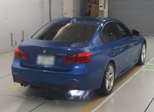 
								BMW 320i 2018 (M-Sport Package) full									