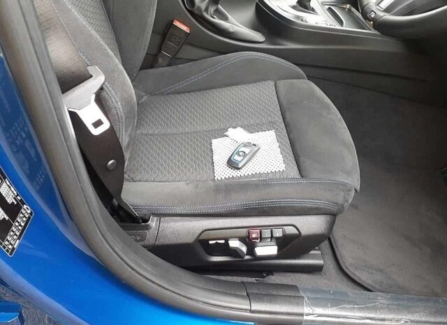 
								BMW 320i 2018 (M-Sport Package) full									