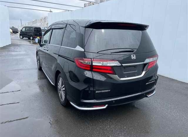 
								Honda Odyssey full									