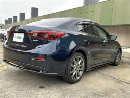 
										Mazda Axela (Sedan) full									